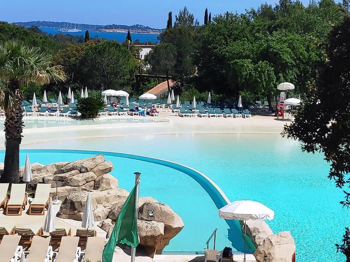 Vue Mer Et Clim Les Restanques Pivoines 1136 Grimaud Frankreich